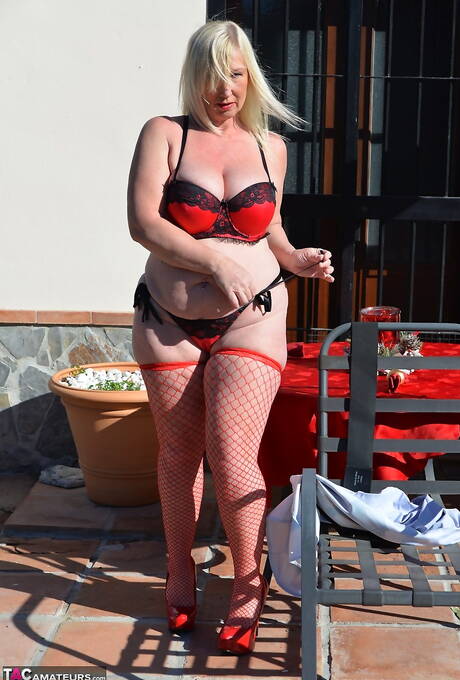 TAC Amateurs invites you to browse their xxx pics with Melody xxx gallery 270318