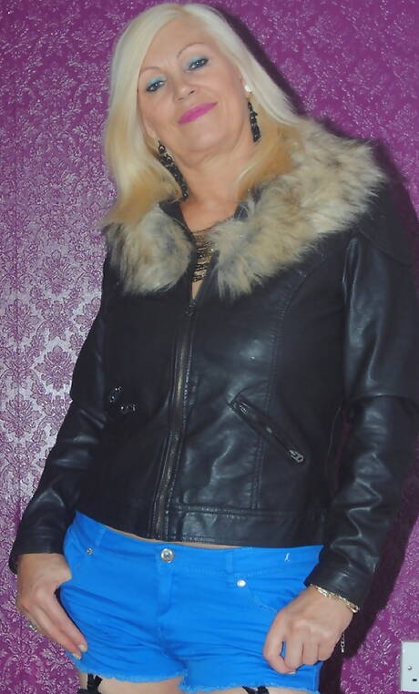 TAC Amateurs are proud to present you with a free photos featuring Platinumblonde xxx gallery 266559